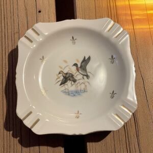 Homer Laughlin Flying Ducks Ashtray 7” Vintage